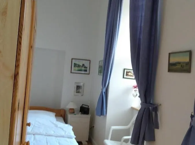 Orangerie Im Schlosspark Zu